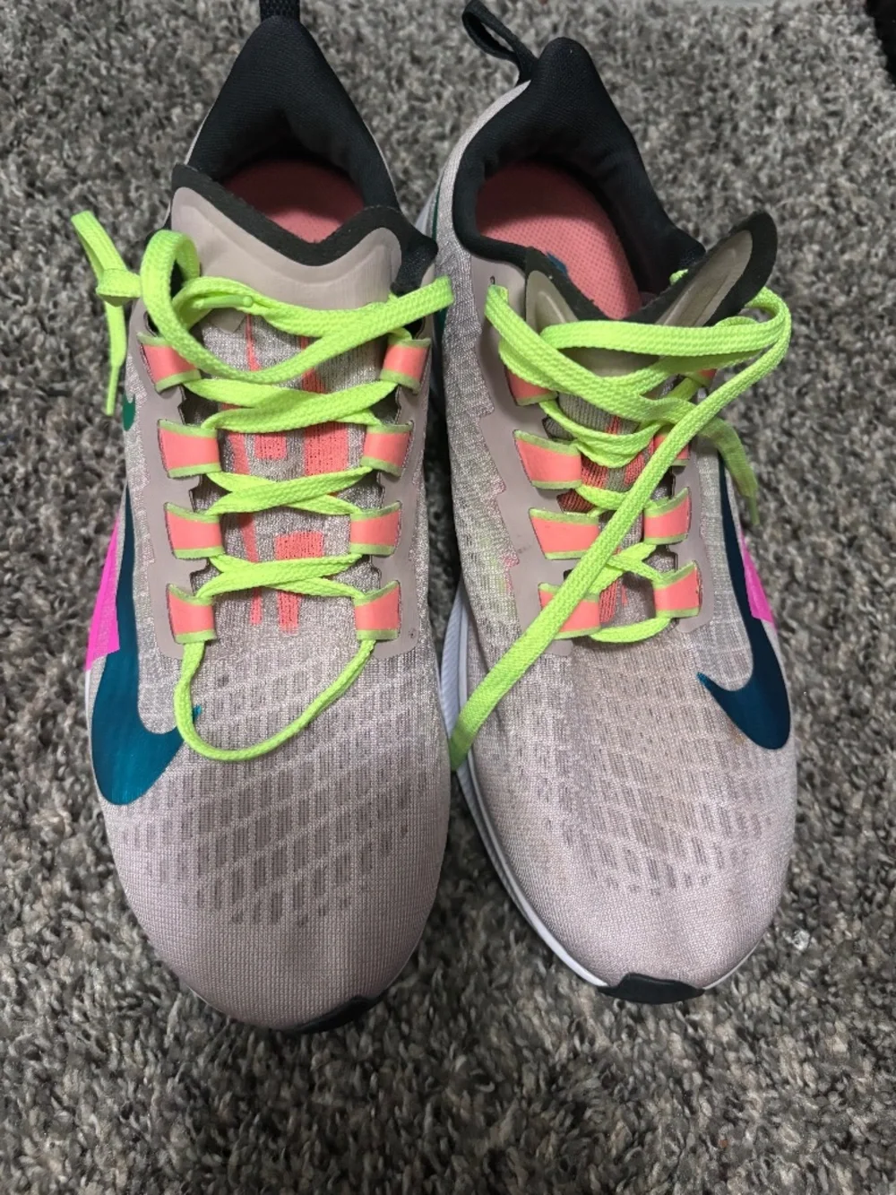 Nike Air Zoom Pegasus 37 Women’s size 8.5